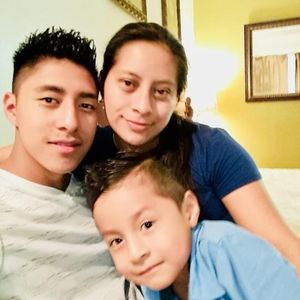 Meet your Posher, Simón